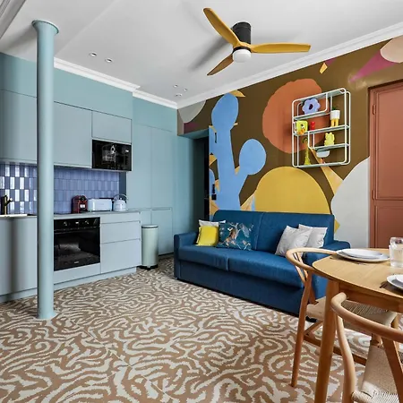 Stunning Flat 2 Bedrooms Sleeps 6 Canal Saint-martin Paris
