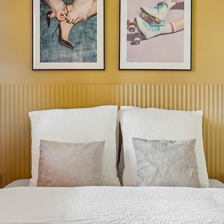 Stunning Flat 2 Bedrooms Sleeps 6 Canal Saint-martin Appartement