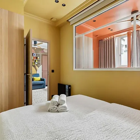 Stunning Flat 2 Bedrooms Sleeps 6 Canal Saint-martin *