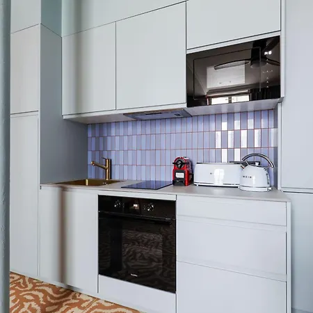 Stunning Flat 2 Bedrooms Sleeps 6 Canal Saint-martin *